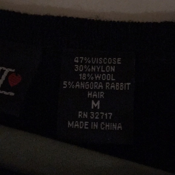 Cute warm light cream and black dress - Picture 6 of 6